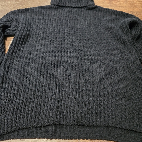 Abercrombie & Fitch Black Turtleneck Sweater Chunky Knit Slits Soft Oversized XS - Picture 6 of 9